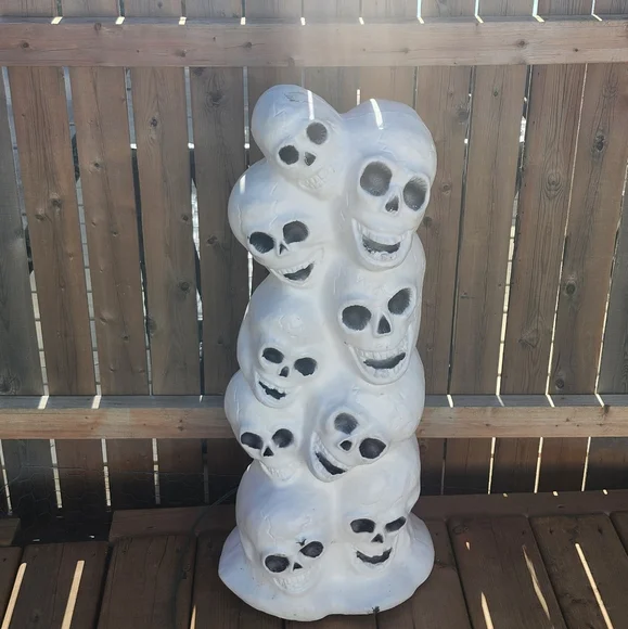 Vintage Blow Mold Skull Stack Halloween Decoration Skeleton - Picture 1 of 2